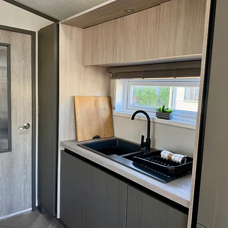 Robin Apartment Amotherby